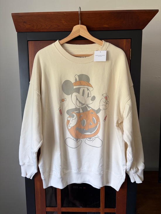 Disney Sweaters - Oversized Disney Cream Crewneck Mickey Pumpkin Sweatshirt
